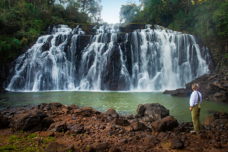 3 Awasi Iguazu - Excursions Yasi Waterfall - PH Susette Kok 22 copia